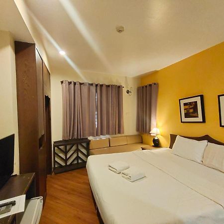 Vinary Hotel Sukhumvit Bangkok Ngoại thất bức ảnh