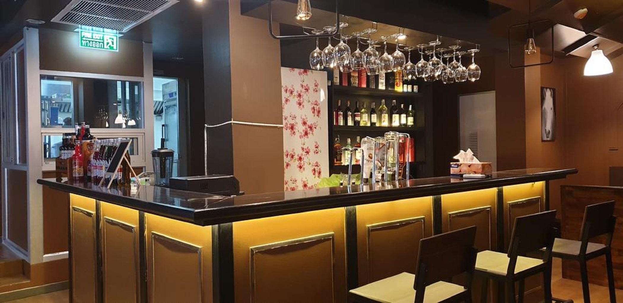 Vinary Hotel Sukhumvit Bangkok Ngoại thất bức ảnh